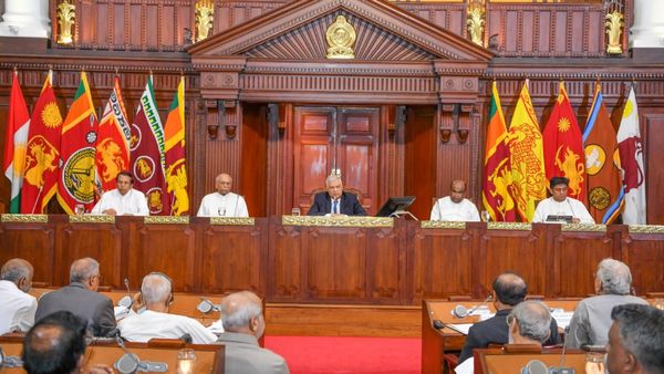 இந்தியா முன்வைக்கும் ஈழத் தமிழருக்கான 13-வது திருத்தம்-அனைத்து கட்சிகளுடன் விவாதிக்க வேண்டும்: ரணில்