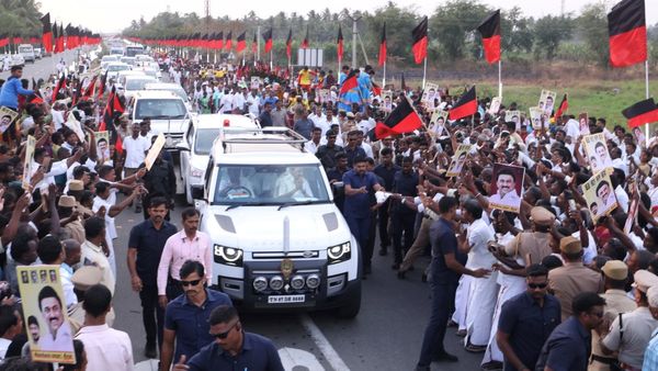 களம் அழைக்கிறது! வாக்குச்சாவடி வீரர்களே ஆயத்தமாவீர்! விரைவில் உங்கள் அன்பு முகம் காண்பேன்! -ஸ்டாலின்