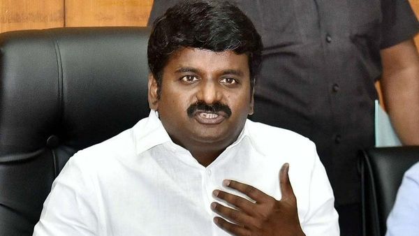 ஐசியூவில் மருத்துவத்துறை.. கொச்சைப்படுத்தும் விதமாக அமைச்சர் பேச்சு.. கொந்தளித்த அதிமுக மாஜி அமைச்சர்