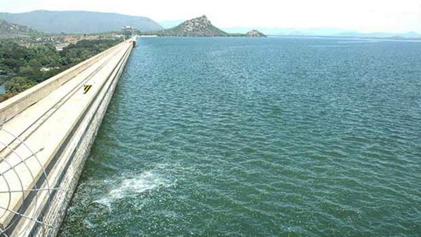 தமிழகத்தில் கால் பதிக்கும் காவிரி.. மேட்டூர் அணை நீர் மட்டம் எப்போது 100 அடியை எட்டும்?