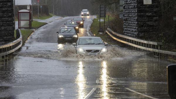 மிக கனமழை பெய்யும்.. கோவை, நீலகிரிக்கு பரபர அலர்ட்! 13 மாவட்டங்களில் கொட்டப்போகுதாம் - ரெடியாகுங்க