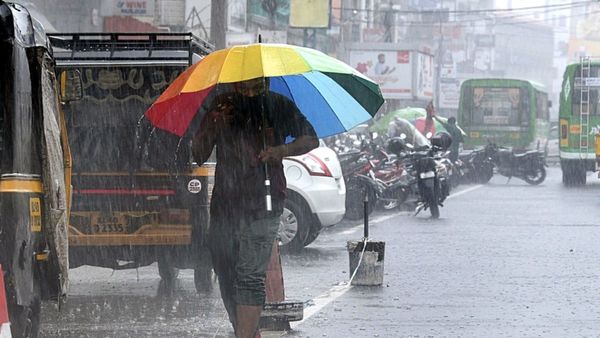மனசுக்குள் ஜில் ஜில் ஜில்.. தமிழ்நாட்டில் விடிய விடிய கொட்டிய கனமழை! குளிர்ந்த திருச்சி, ராமநாடு