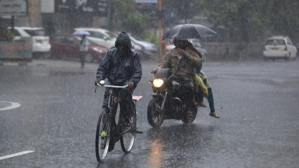 வானிலையில் ஏற்பட்ட மாற்றம்.. இங்கெல்லாம் மழை பெய்ய போகுது.. தமிழ்நாட்டிற்கு பறந்த எச்சரிக்கை