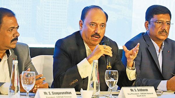 2 விஷயம் தான்.. வீடு வாங்குவோருக்கு ஏற்பட்ட சிக்கல்.. ரியல் எஸ்டேட் டெவலப்பர்கள் பரபரப்பு பேட்டி