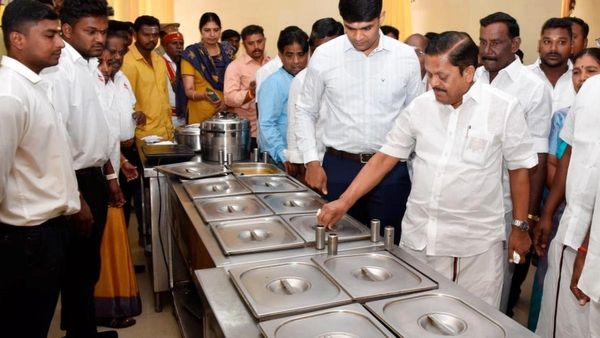 இவருக்கா இப்படி கோபம் வருது! கேள்விகளால் துளைத்த அமைச்சர் ராமச்சந்திரன்! வெளவெளத்துப்போன அதிகாரிகள்!