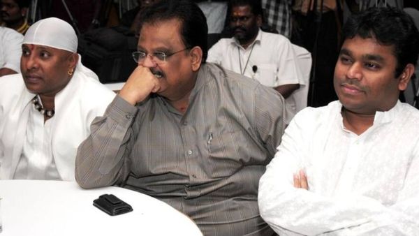 ஏ.ஆர் ரகுமானை பார்த்து பயந்த எம்.எஸ் விஸ்வநாதன்.. தூது போன பாடகர் எஸ்.பி.பி.. 