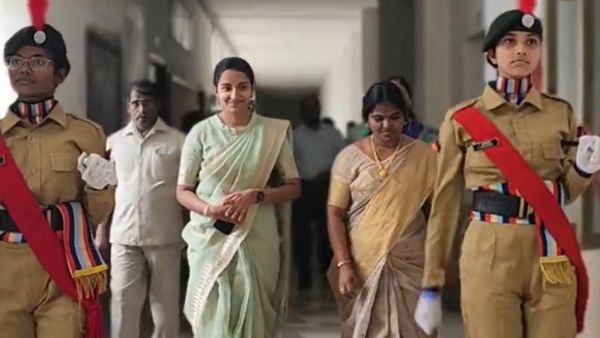 யாருக்கு கிடைக்கும் இந்த பாக்கியம்.. தான் படிச்ச காலேஜிலேயே.. எமோசனலான பத்மபிரியா வீடியோ