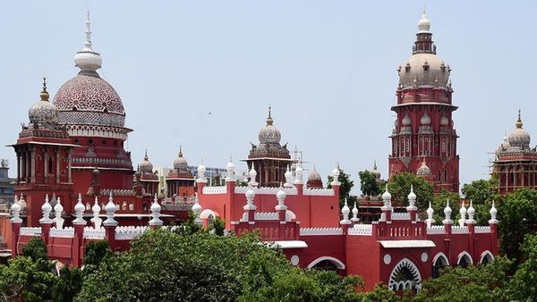 'மயானம் தவிர'.. யாருக்கும் உரிமை இல்லை.. சென்னை ஹைகோர்ட் உத்தரவால் பரபரப்பு