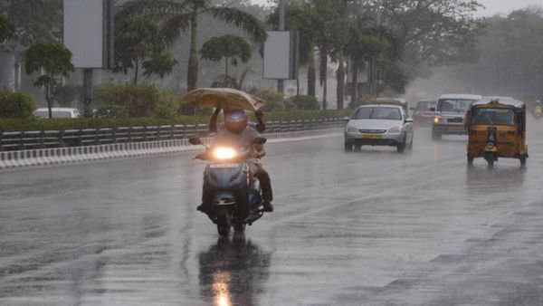 சுத்தி சுத்தி அட்றா அட்றா.. 8 மாவட்டங்களில் வெளுக்கப்போகும் மழை! சென்னையிலும் இடி மின்னல் இருக்கு