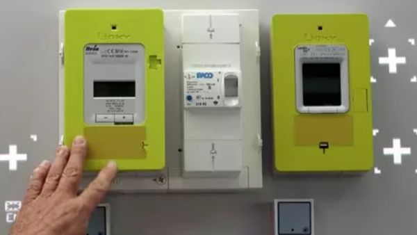 மின்வாரியம் அதிரடி.. வரும் 24ம் தேதி ரெடியா இருங்க மக்களே.. பெயர் மாற்றம் செய்யணுமா? வந்தது அறிவிப்பு