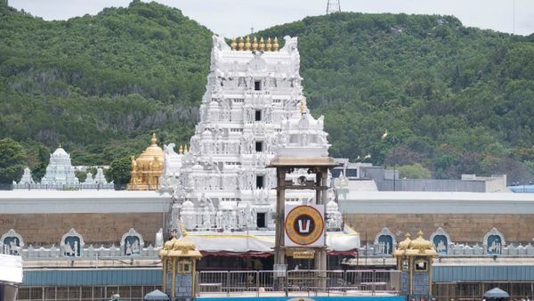 ஏழுமலையானை தரிசிக்க அக்டோபர் மாதம் திருப்பதி போறீங்களா?.. மூத்த குடிமக்களே குட்நியூஸ் உங்களுக்கு