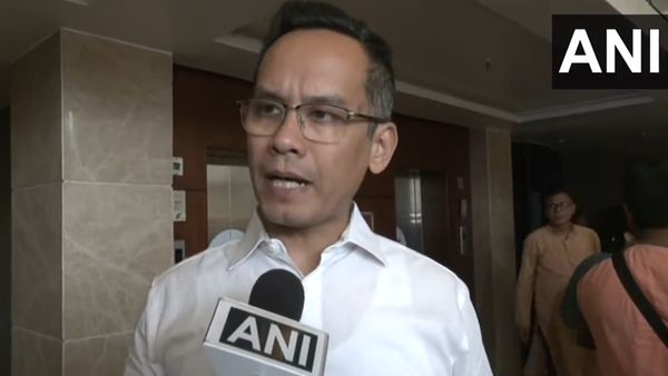 மணிப்பூரில் “இந்தியா”.. பெண்கள் உடைஞ்சு போய் இருக்காங்க! நேரில் சந்தித்த காங்கிரஸ் எம்பி வேதனை