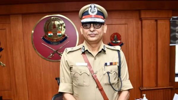 விஏஓக்களின் பாதுகாப்புக்காக கைத்துப்பாக்கி? டிஜிபிக்கு பறந்த கடிதம்! விரைவில் அதிரடி முடிவு!