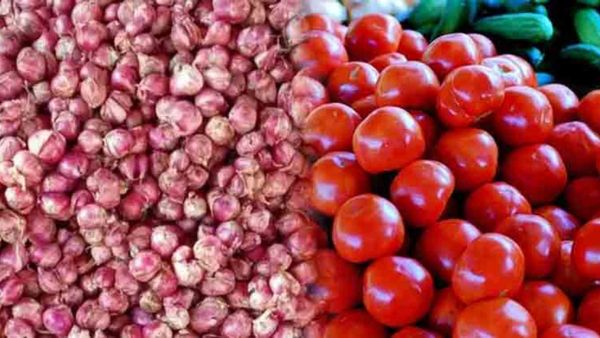 மாறாத ஷாக்! கோயம்பேடு சந்தையில் தக்காளி, சின்னவெங்காயம் விலையால் அலறும் மக்கள்! எவ்வளவு தெரியுமா?