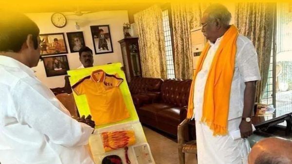 மஞ்சள் படை அணிவகுப்பு! 2,000 இளைஞர்கள் ரெடி! ராமதாஸிடம் ஆலோசனைக் கேட்ட வன்னியர் சங்கத் தலைவர்!