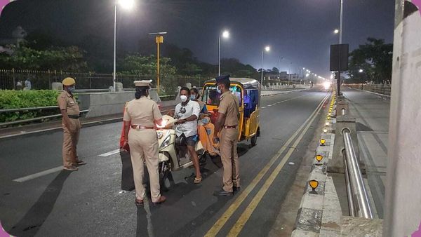 சென்னையில் நைட்டில் இப்படி மட்டும் போயிடாதீங்க.. வசமாக சிக்க வைத்த ஒற்றை போட்டோ.. பறந்த ஃபைன்