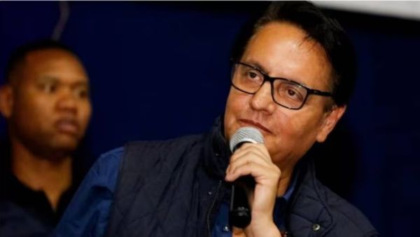 அய்யோ நெஞ்சே பதறுதே.. ஈகுவடாரில் அதிபர் வேட்பாளர் சுட்டுக்கொலை! பிரசார கூட்டத்திலேயே பயங்கரம்