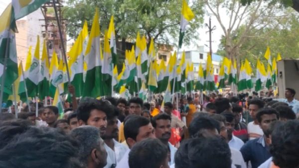 எடப்பாடி ஒழிக! மதுரையில் திரண்ட முக்குலத்தோர் கழகத்தினர்! அதிமுக பொன்விழா மாநாட்டுக்கு எதிர்ப்பு