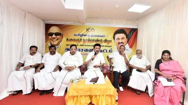 பவள விழா கொண்டாடும் திமுக! மாவட்டச் செயலாளர்கள் -அணிச் செயலாளர்களுக்கு ஸ்டாலின் சொன்ன மெசேஜ்!