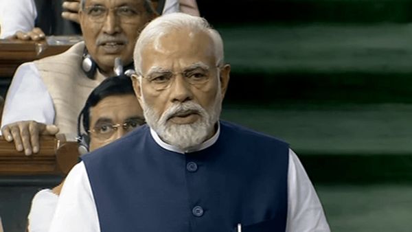 தமிழ்நாடு இந்தியா இல்லையா.. கியரை மாற்றிய மோடி.. லோக்சபாவில் ஆவேச அட்டாக்