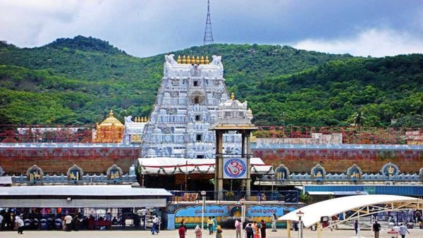 சிறுமி லட்சிதா பலி எதிரொலி.. அலிபிரி, ஸ்ரீவாரிமெட்டு வழியே 15 வயதுக்குள்பட்டோருக்கு அனுமதி இல்லை