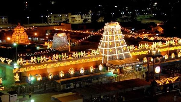 ஏழுமலையானை தரிசிக்க காத்திருக்கும் பக்தர்கள்.. செப்டம்பரில் பிரம்மோற்சவம்.. தயாராகும் திருமலை