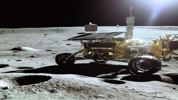 முன்னே இருந்த பள்ளம்.. அலர்ட் ஆன ரோவர்.. புதிய பாதையில் பயணம்.. இஸ்ரோ தகவல்