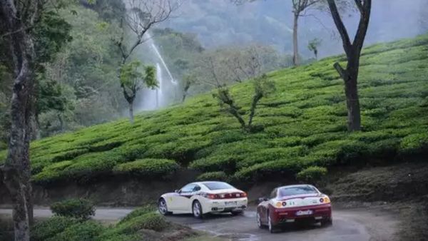 மசினகுடி காட்டுக்குள் ராத்திரி நேரம் மனைவி, சகோதரியோடு சிக்கிய தொழிலதிபர்.. குமுறல் புகார்