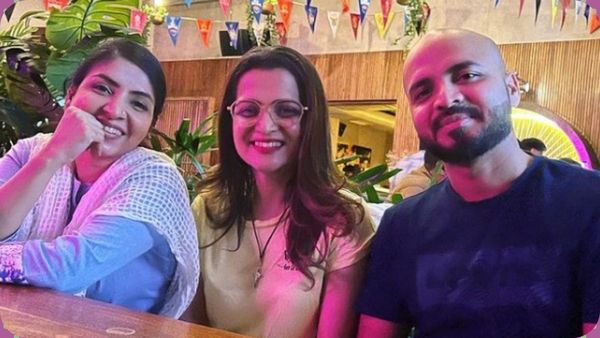 டிடி பக்கத்தில் இருக்கும் நபர் யார் தெரியுதா? குட் நியூஸ் சொன்ன பிரியதர்ஷினி..குவியும் வாழ்த்துக்கள்