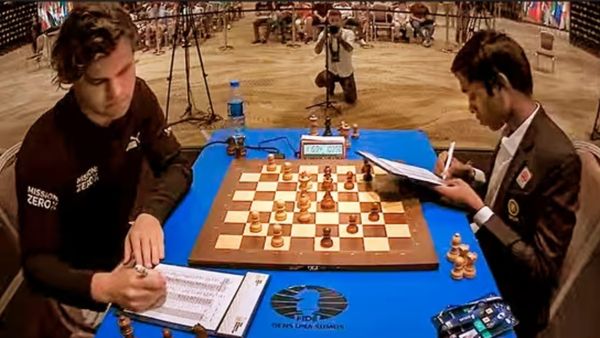 நம்பர் 1 கார்ல்சனை திணறடித்த பிரக்ஞானந்தா.. “சாம்பியன் யார்?”.. டை பிரேக்கர் ஸ்பெஷலிஸ்ட்டாம்! ஆஹா!