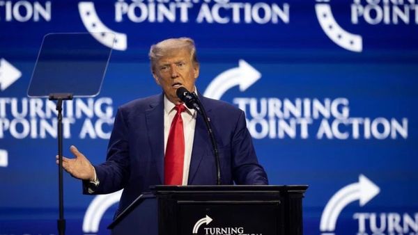 தேர்தல் முடிவுகளை மாற்ற முயன்ற குற்றச்சாட்டு.. டிரம்புக்கு எதிரான வழக்கு இன்று மீண்டும் விசாரணை