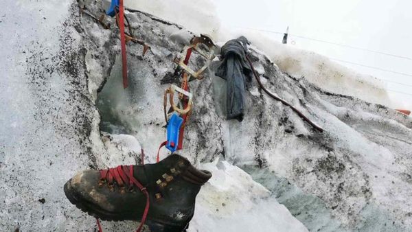 40 வருஷம் ஆச்சு! அப்படியே இருக்கும் வீரரின் உடல்.. துளியும் கெட்டு போகல! வியக்கும் நெட்டிசன்கள்