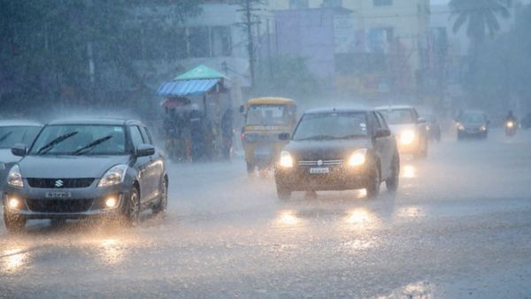 ரெடியா இருங்க.. தமிழகத்தில் இங்கெல்லாம் கொட்ட போகுது மழை.. ஆனால் சென்னைக்கு 50:50 வாய்ப்பு தானாம்