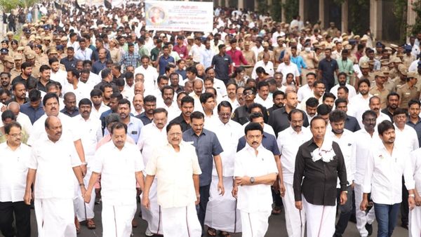 ஆகஸ்ட் 7ஆம் தேதி கருணாநிதி 5ஆம் ஆண்டு நினைவுநாள்! முதல்வர் ஸ்டாலின் தலைமையில் திமுக அமைதிப்பேரணி!