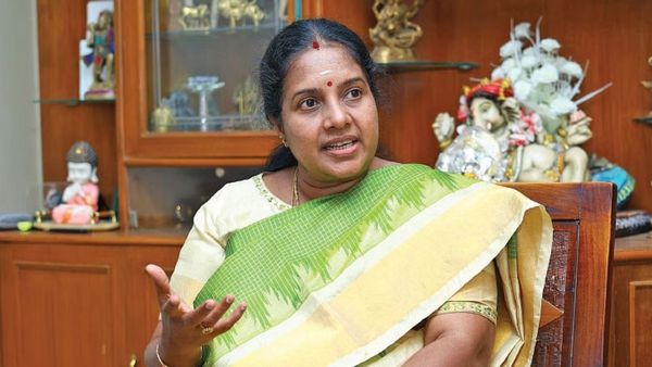 35 ஆண்டுகள் ஆச்சு.. நேரு குடும்பத்தை சேர்ந்த ஒருவர் கூட பிரதமராகவில்லையே ஏன்? வானதி சீனிவாசன் கேள்வி