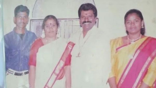 நடிகர் வினுசக்கரவர்த்தியின் மனைவி இந்த பிரபலம் தானா? இதுவரை யாரும் பார்க்காத குடும்ப புகைப்படம்