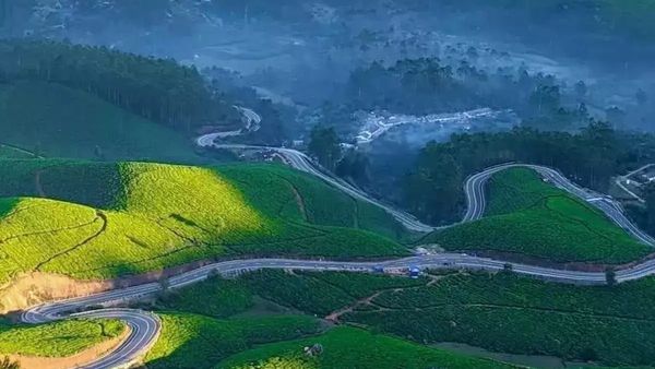 மூணாறு போகலாமா.. தேனி வழியாக 'இப்ப' போய் பாருங்க.. போடிமெட்டில் இருக்கு வேறலெவல் சர்ப்ரைஸ்