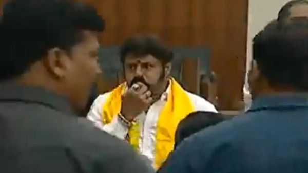 சட்டசபைக்குள் விசில் ஊதி அட்டகாசம் செய்த பாலகிருஷ்ணா.. தினமும் ஒரு ரூபம்.. அமளியால் முடங்கும் அவை!