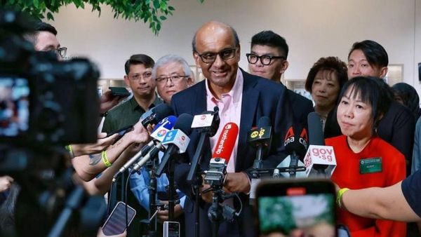 பொருளாதாரத்தில் ‘கில்லி’.. சிங்கப்பூரின் 9வது அதிபரான தமிழர்.. யார் இந்த தர்மன் சண்முகரத்னம்?