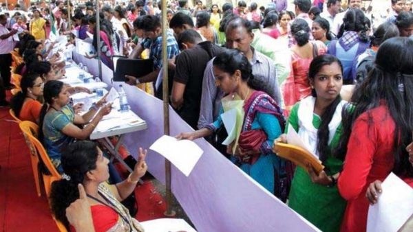 ரூ.11,000 ஊக்கத் தொகை.. வேலையில்லாத இளைஞர்கள், பெண்களுக்கு தமிழக அரசின் அருமையான திட்டம்