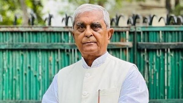 ஆங்கிலேயர்களால் கொண்டு வரபட்ட பெயர் இந்தியா.. பாரத் என மாற்றுங்க.. அதிர வைக்கும் பாஜக எம்.பி