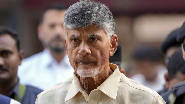 கோர்டில் அனல் பறந்த வாதம்..