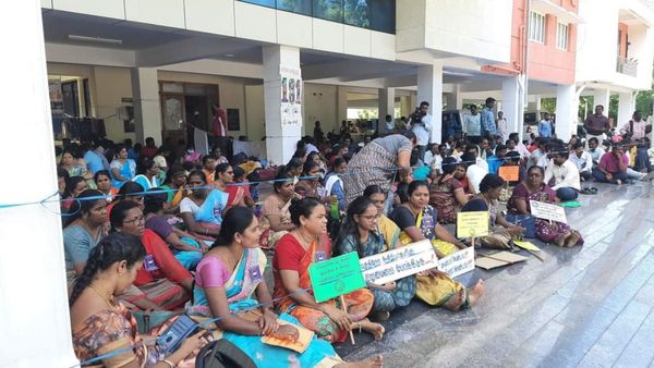 3வது நாளாக தொடரும் உண்ணாவிரத போராட்டம்.. அடுத்தடுத்து மயக்கமடைந்த ஆசிரியர்கள்.. சென்னையில் பரபரப்பு!