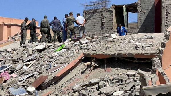 நொறுங்கிய மக்கள்.. குலை நடுங்க வைக்கும் மொராக்கோ.. 2100ஐ தாண்டிய பலி.. காவு வாங்கிய பூகம்பம்!