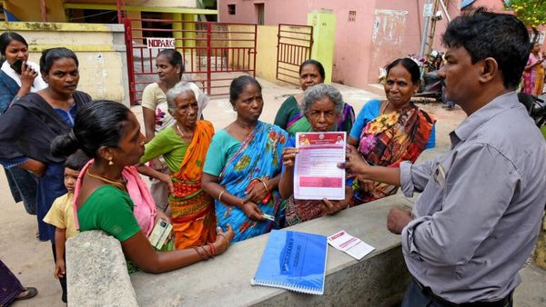 கலைஞர் மகளிர் உரிமைத் தொகை.. நாளை முதல் உதவி மையம் செயல்படும்.. யாரெல்லாம் அணுகலாம் தெரியுமா?