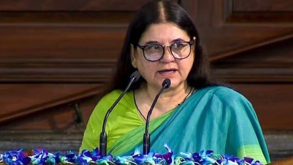 வாயை விட்ட மேனகா காந்திக்கு சிக்கல்.. இஸ்கான் சார்பில் ரூ.100 கோடி மான நஷ்டஈடு நோட்டீஸ்