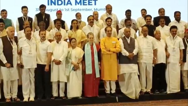 லோக்சபா தேர்தல்: பாஜகவை விட ஸ்பீடு! பீகார் “இந்தியா” அணி தொகுதிப் பங்கீடு பேச்சுவார்த்தை மும்முரம்!