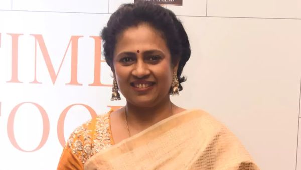 பச்ச குழந்தை.. 11 வயசு தான்.. இப்படி பண்ணிட்டாங்களே.. அதனால் தான் அப்படி- லட்சுமி ராமகிருஷ்ணன்