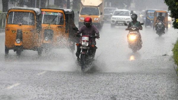 அடி வெளுக்கப்போகும் கனமழை.. நீலகிரி, கோவை மாவட்ட மக்களே உஷார்.. சென்னையிலும் ஜில் மழைக்கு வாய்ப்பு