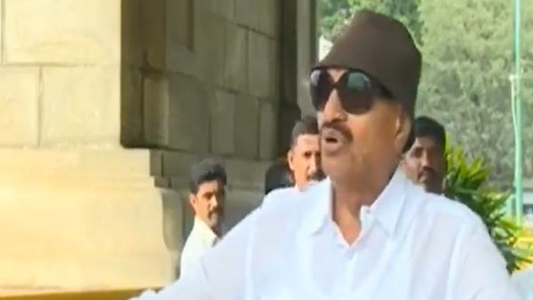 பெங்களூரில் இருக்கும் தமிழர்களை தமிழகம் அழைத்துக் கொள்ளுங்கள்: வாட்டாள் நாகராஜ் மிரட்டல்